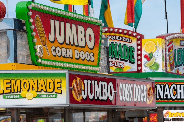 Corndogs and lemonade stands on Chowtown