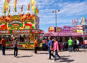 Rodeo Austin Vendors Corn Dogs and Cotton Candy